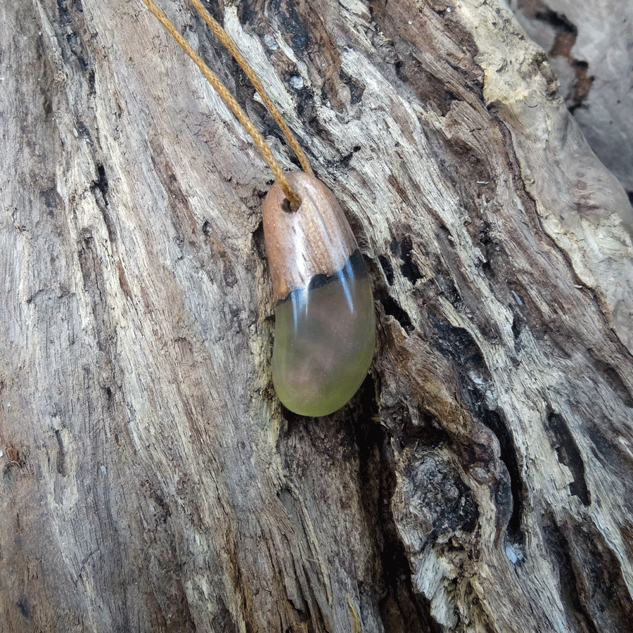 Driftwood with pearl resin