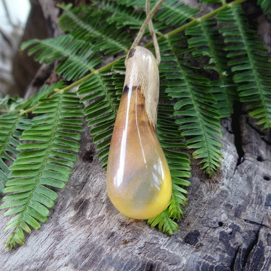 Driftwood with pearl resin