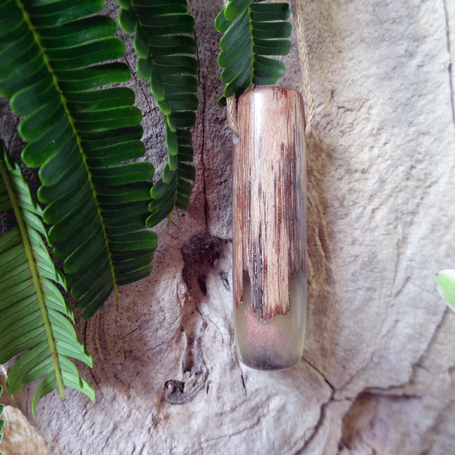 Driftwood with pearl resin