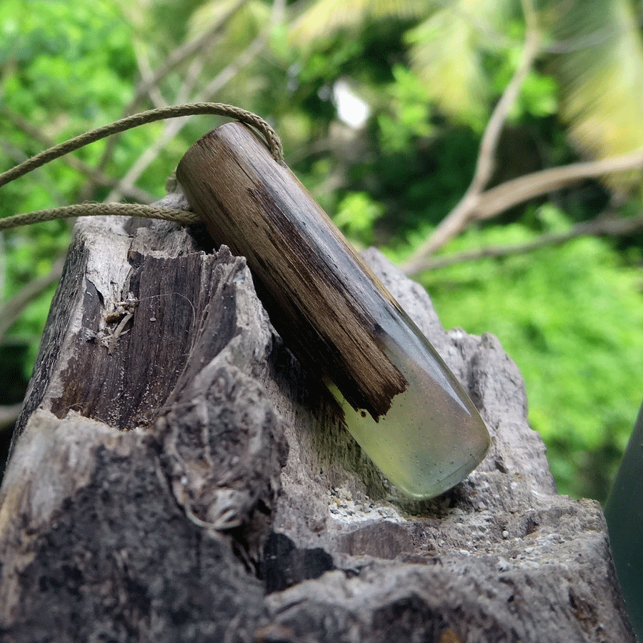 Driftwood with pearl resin