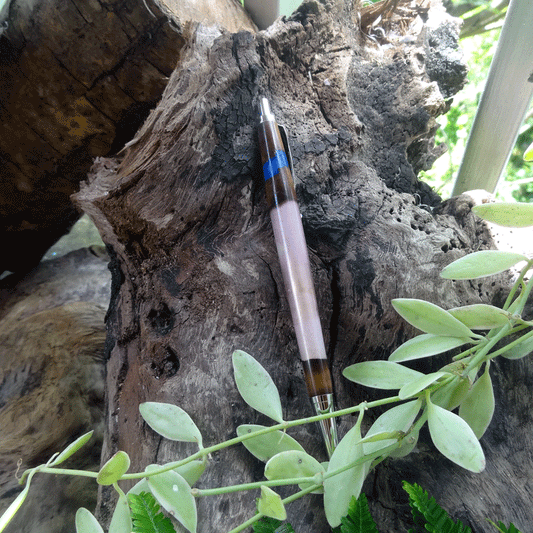 Driftwood and light pink resin pen