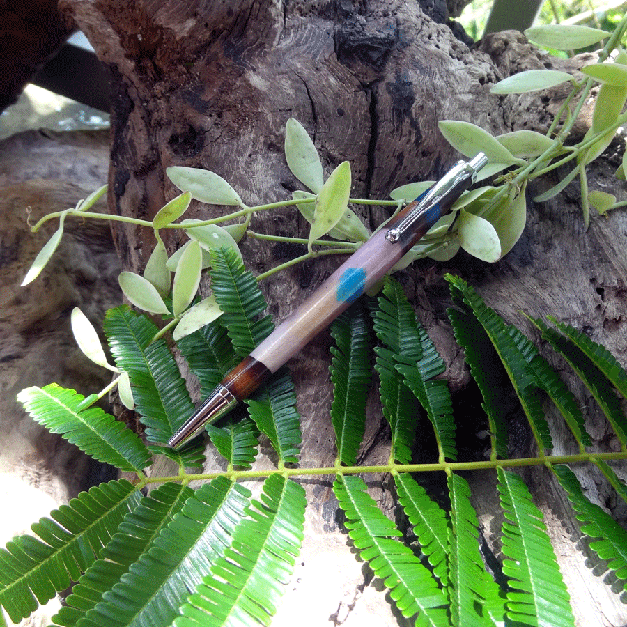 Driftwood and light pink resin pen