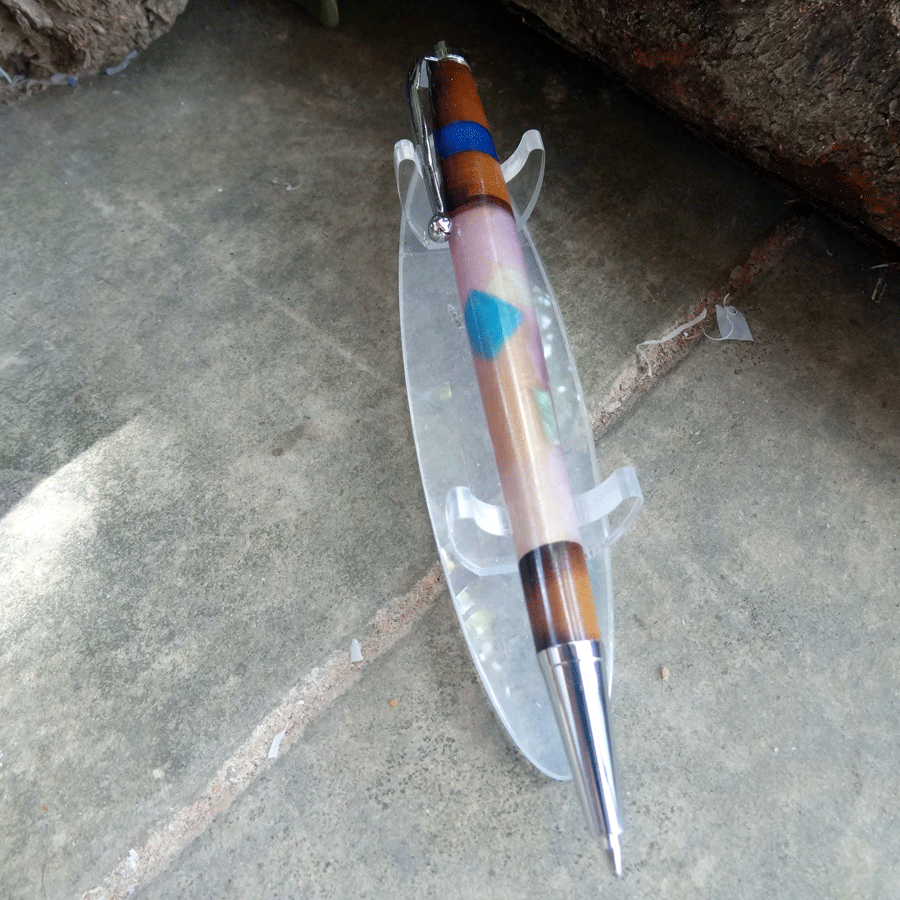 Driftwood and light pink resin pen