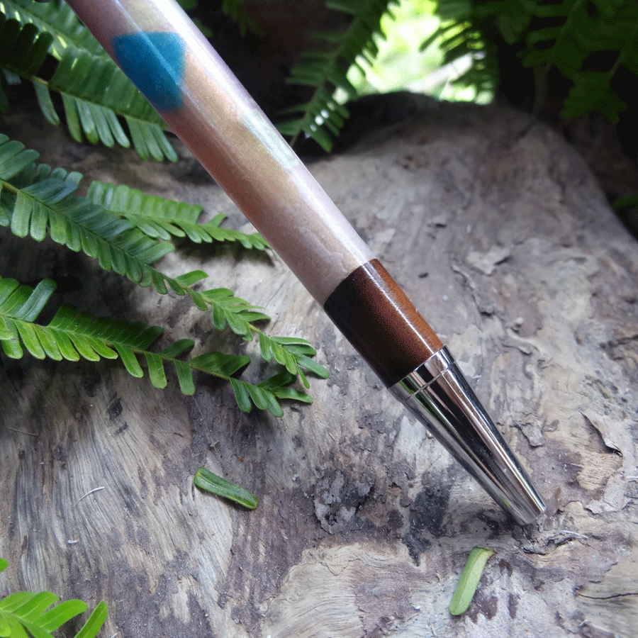 Driftwood and light pink resin pen