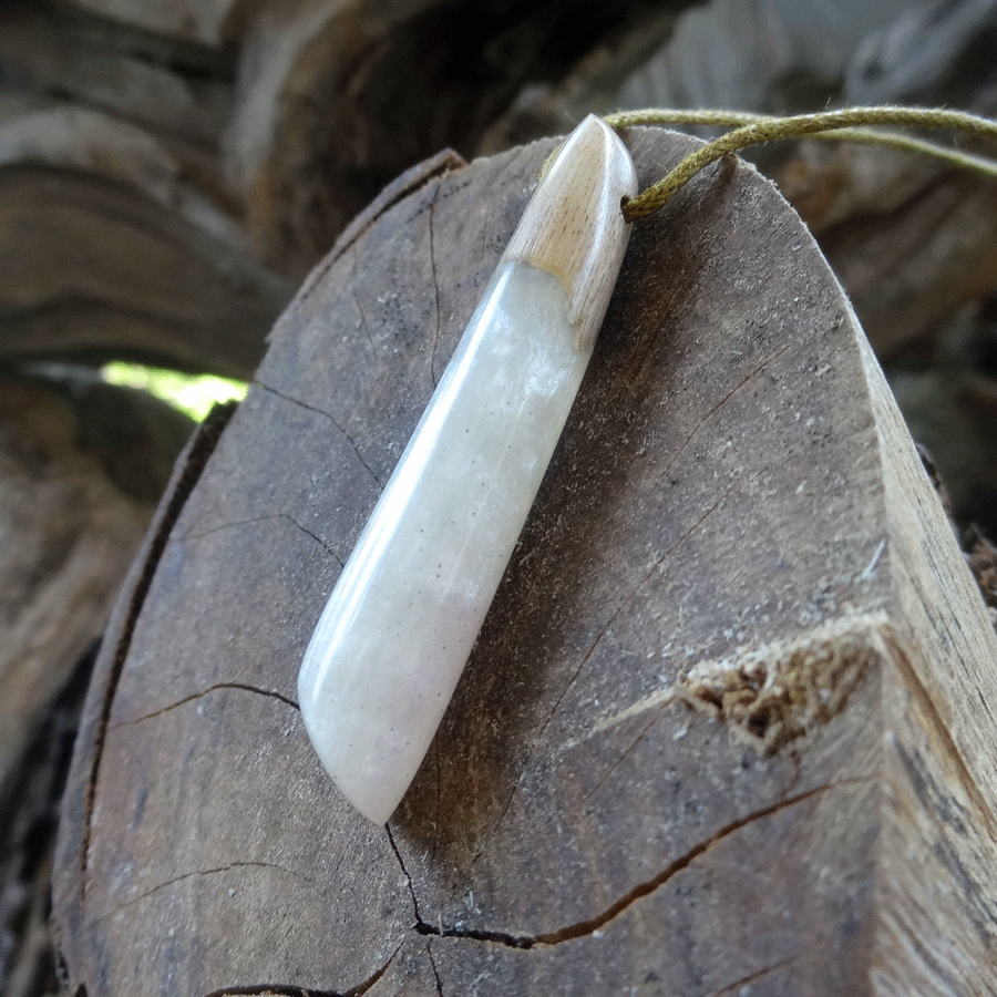 Driftwood with pearl resin