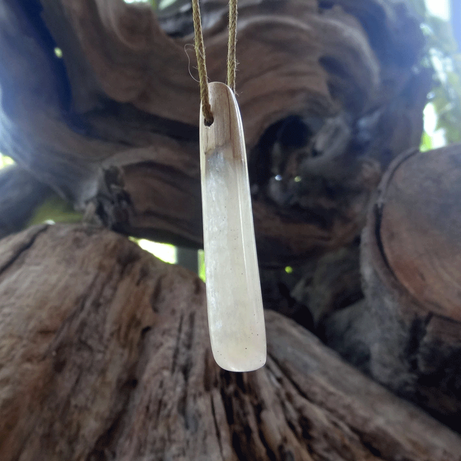 Driftwood with pearl resin