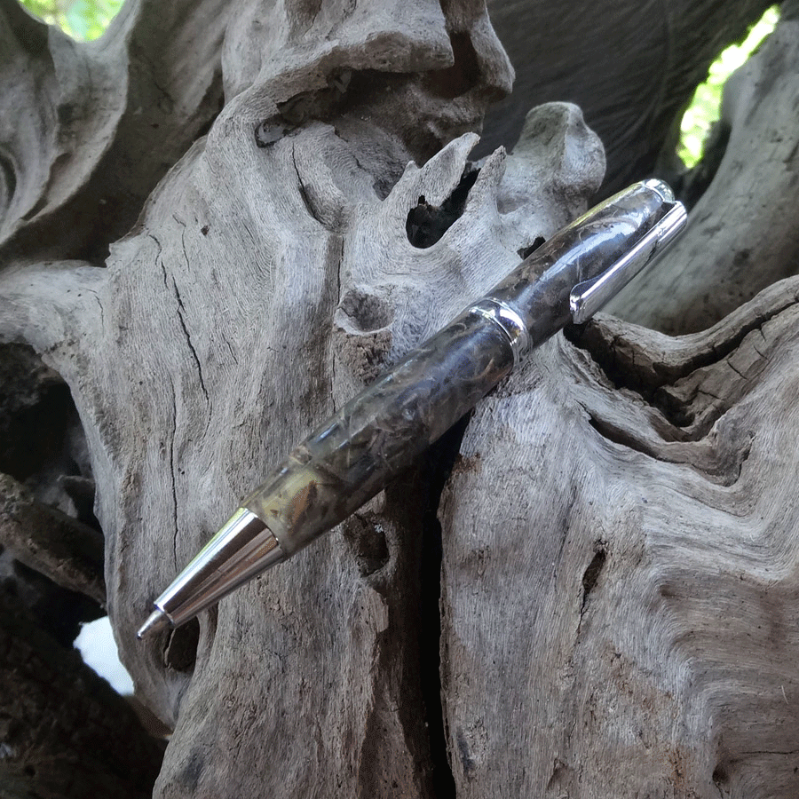 Driftwood and grey resin pen