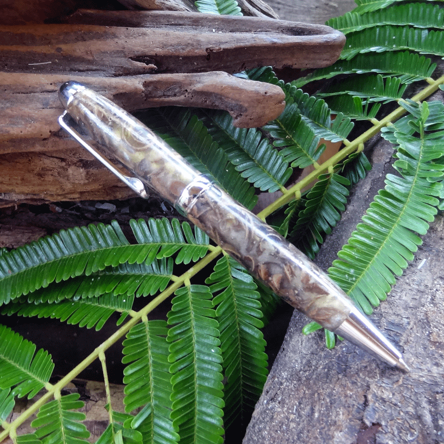 Driftwood and grey resin pen