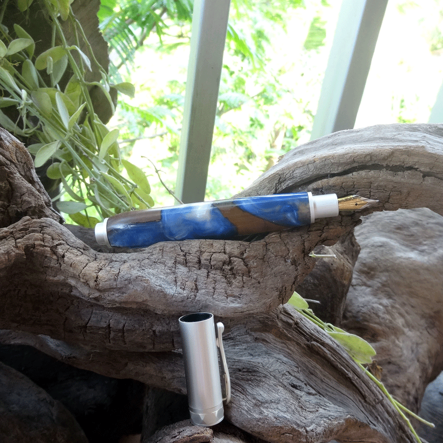 Driftwood and blue and white resin fountain pen