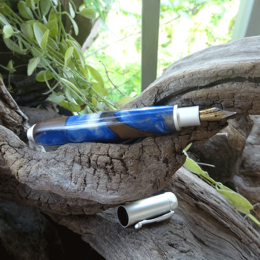 Driftwood and blue and white resin fountain pen