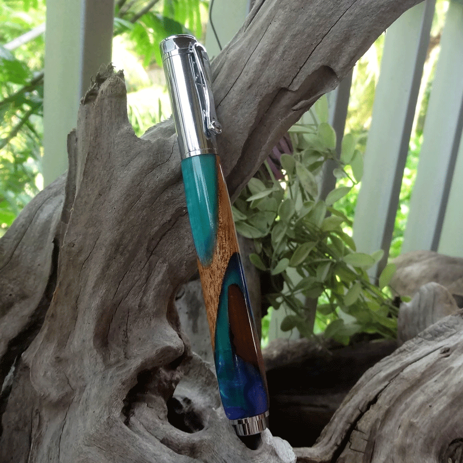 Driftwood and blue and green resin fountain pen