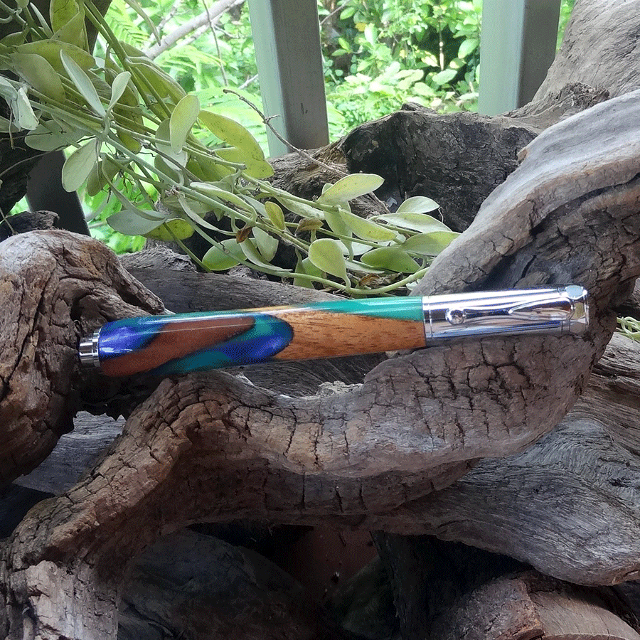 Driftwood and blue and green resin fountain pen