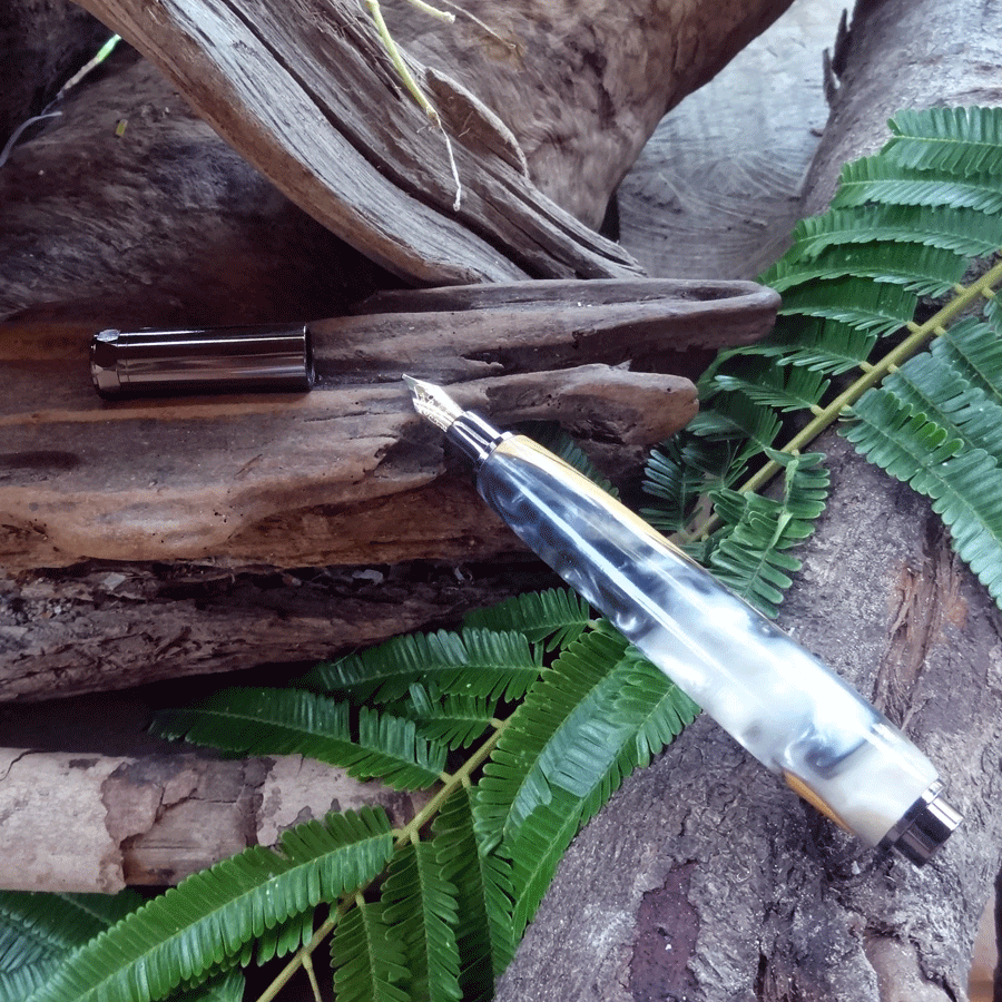 Driftwood and grey and pearl resin fountain pen