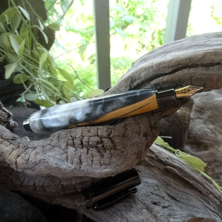 Driftwood and grey and pearl resin fountain pen