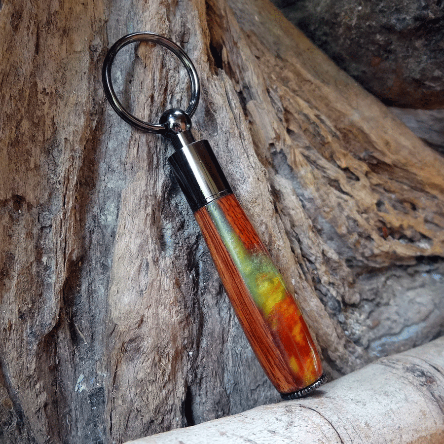 Driftwood and green and red resin key chain pen