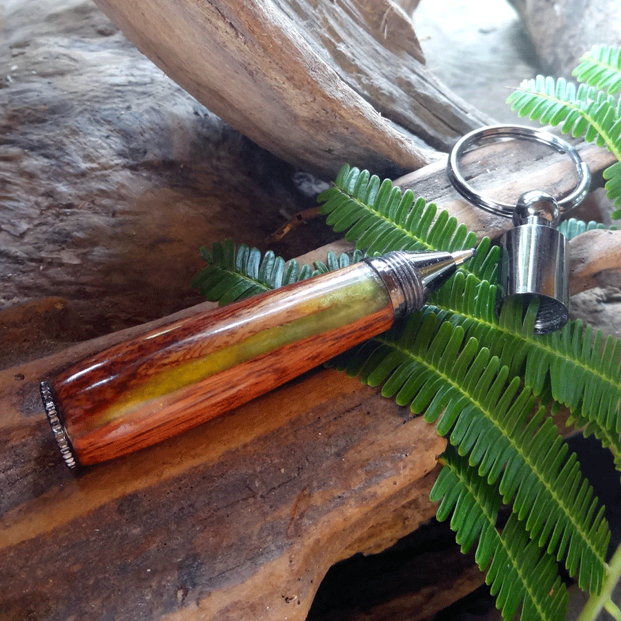 Driftwood and green and red resin key chain pen