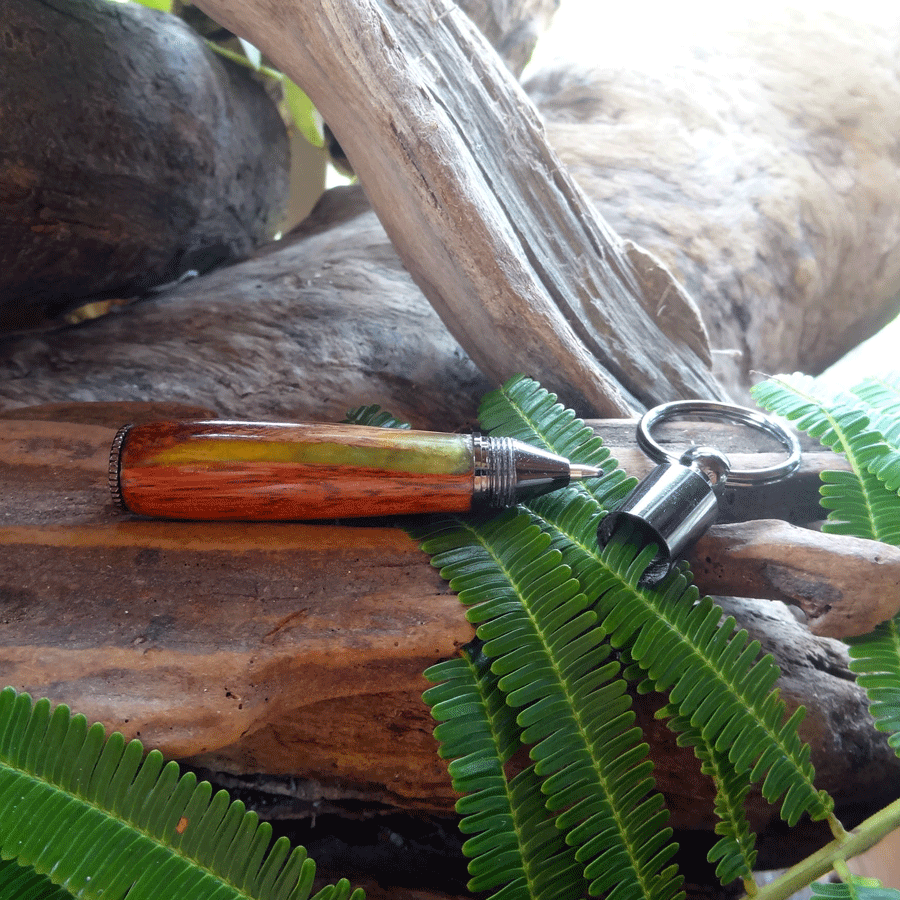 Driftwood and green and red resin key chain pen