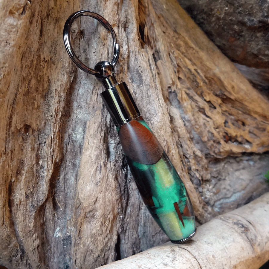 Driftwood and green resin key chain pen