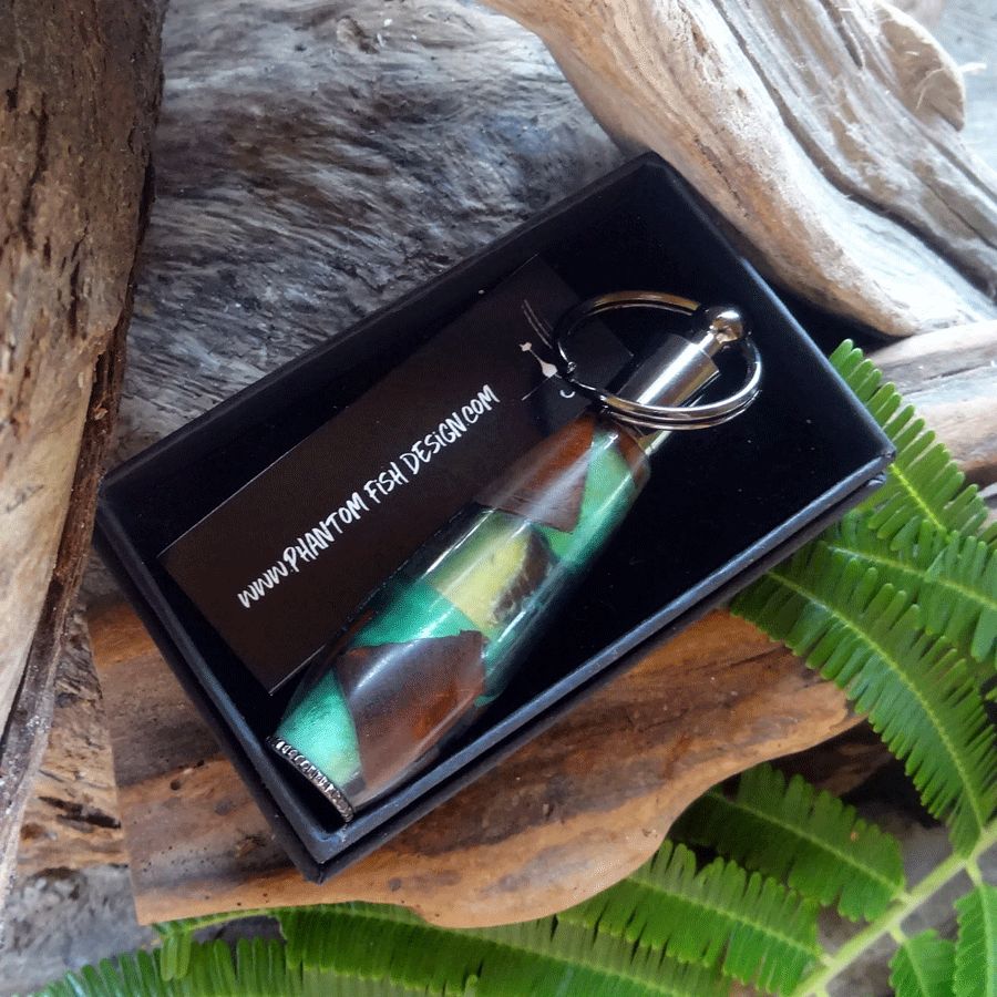 Driftwood and green resin key chain pen