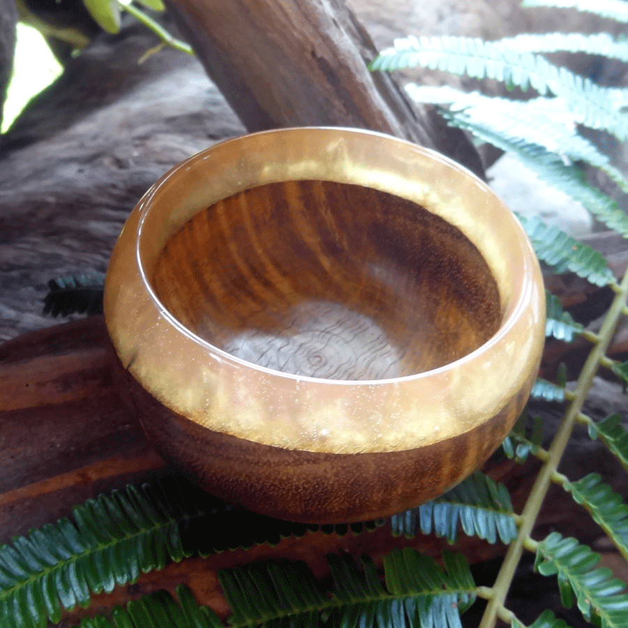 Driftwood and pink pearl resin trinket bowl