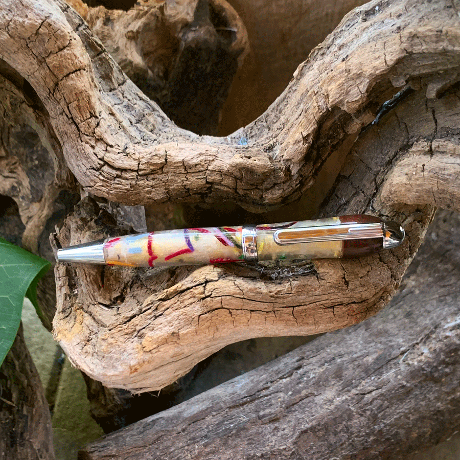 Driftwood and pearl resin pen