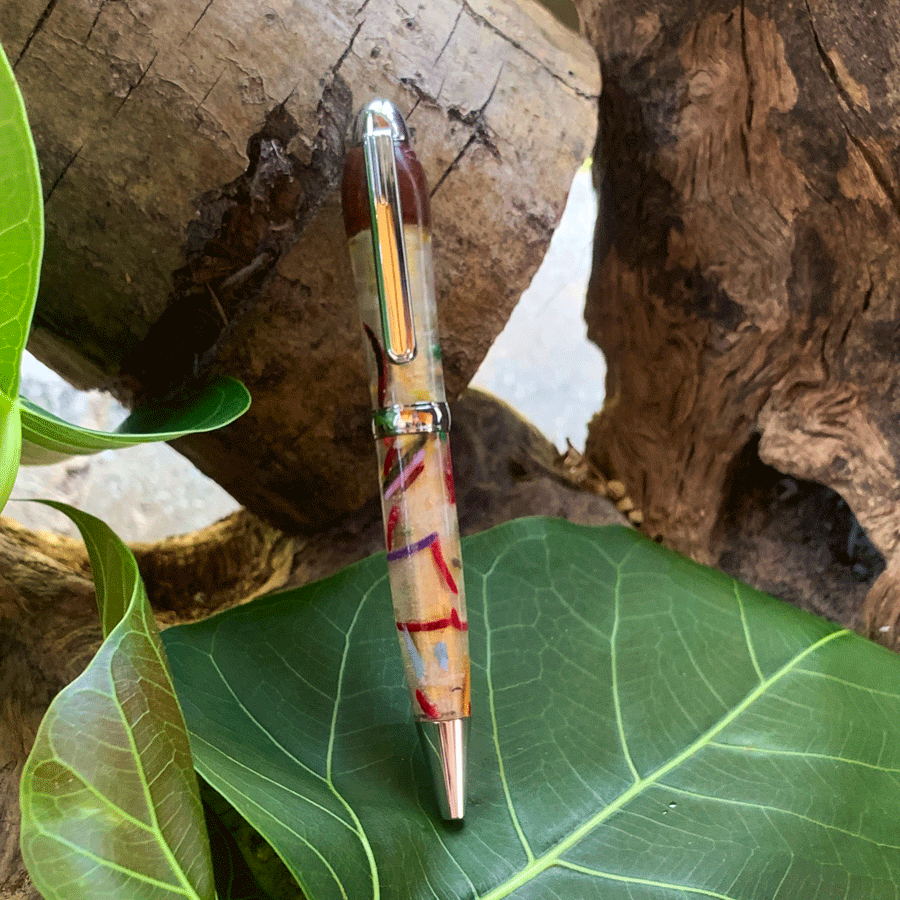 Driftwood and pearl resin pen